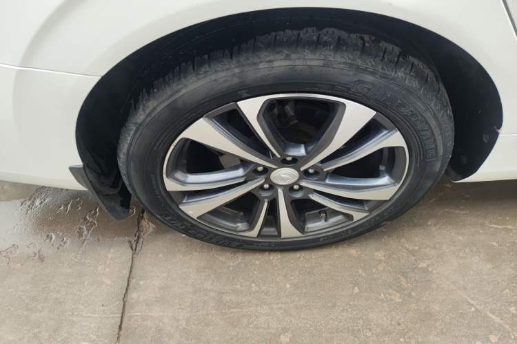 Used CHANGAN Eado 2020 PLUS Blue Whale NE 1.4T GDI DCT Flagship Model Right Rear Wheel Hub