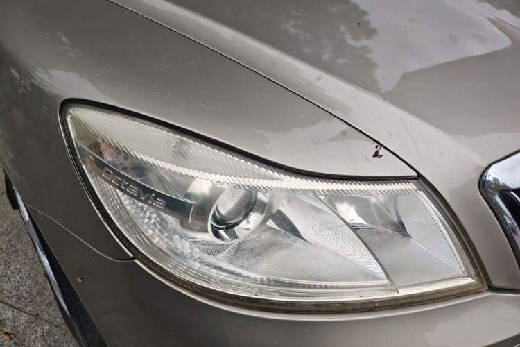 Used Skoda Octavia 2012 1.6L Automatic Yijun Edition Right Front Headlight