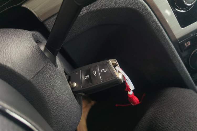 Used Volkswagen Lamando 2017 280TSI DSG Comfort Edition Vehicle Key