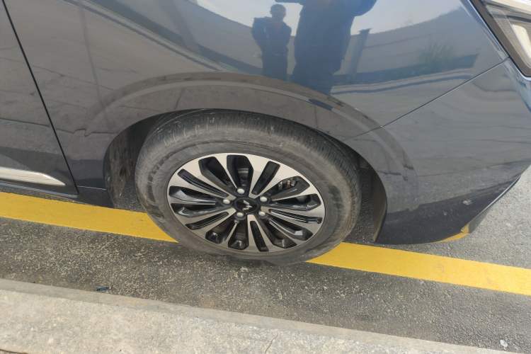 Used Wuling Jiachen 2022 1.5T CVT Deluxe Flagship Edition
