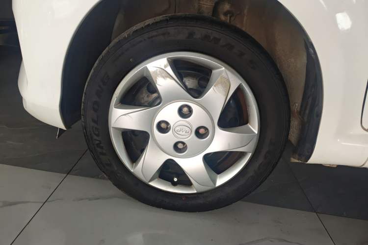 Used BYD e1 2019 Edition Yue Exterior 4