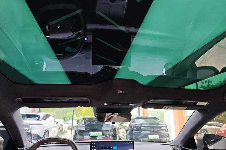 Used Geely Galaxy 8 2025 130km EM-P Exploration Edition Headliner