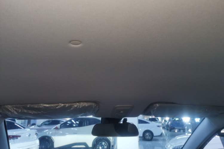 Used Wuling Bingo PLUS 2024 330 km Range Five-Seater Version