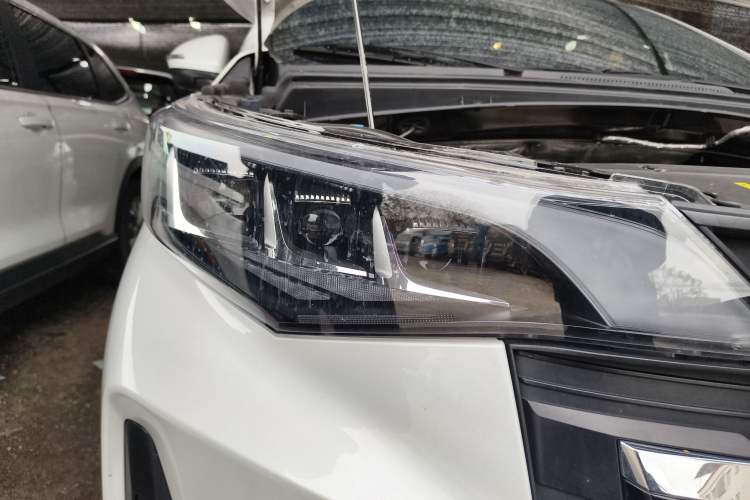 Used GAC Trumpchi M6 2023 PRO 270T DCT Luxury Edition
