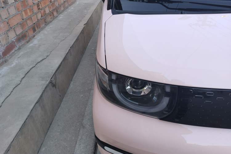 Used Chery QQ Ice Cream 2024 Edition Youth Version 205km Sundae Right Front Headlight