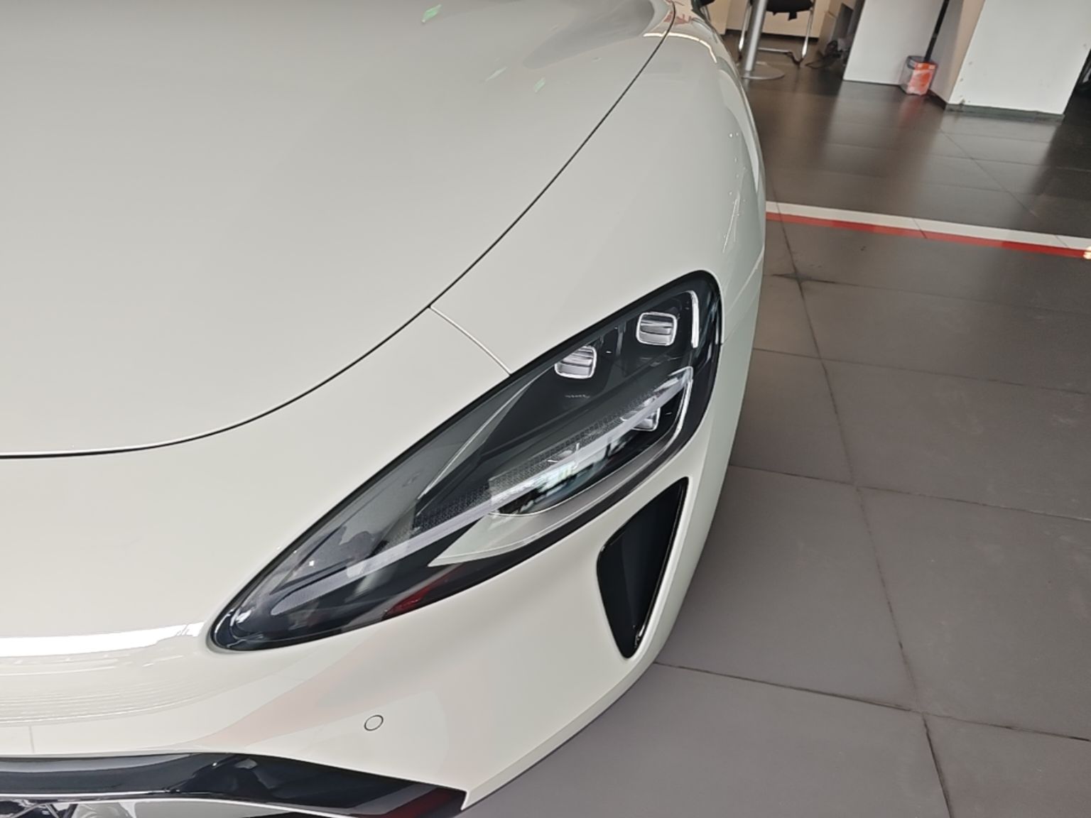 Xiaomi Auto SU7 2024 Four-Wheel Drive Ultra-Long Range Advanced Intelligent Driving Max Edition — снимка 8