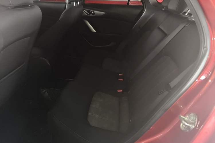 Used Mazda CX-4 2018 2.0L Automatic Two-Wheel Drive Blue Sky Exploration Version China V Standard
