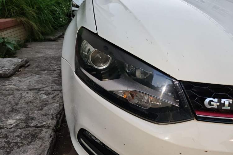 Used Volkswagen Polo 2014 1.4L Manual Fashion Edition
