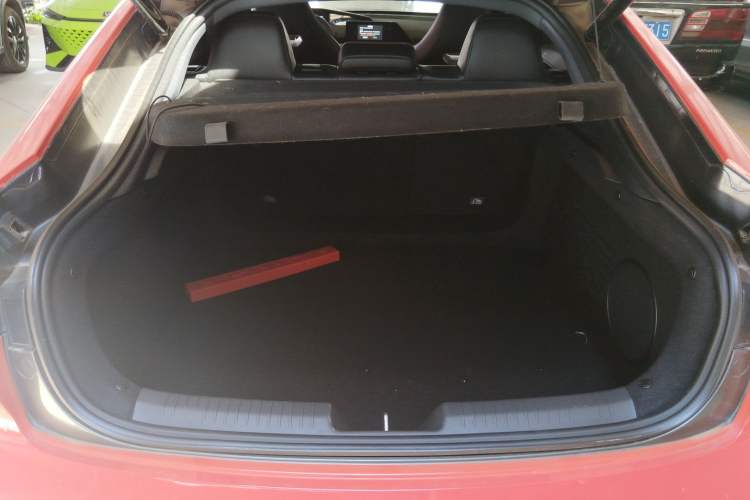 Used Changan UNI-V 2024 1.5T Smart Navigation Version
