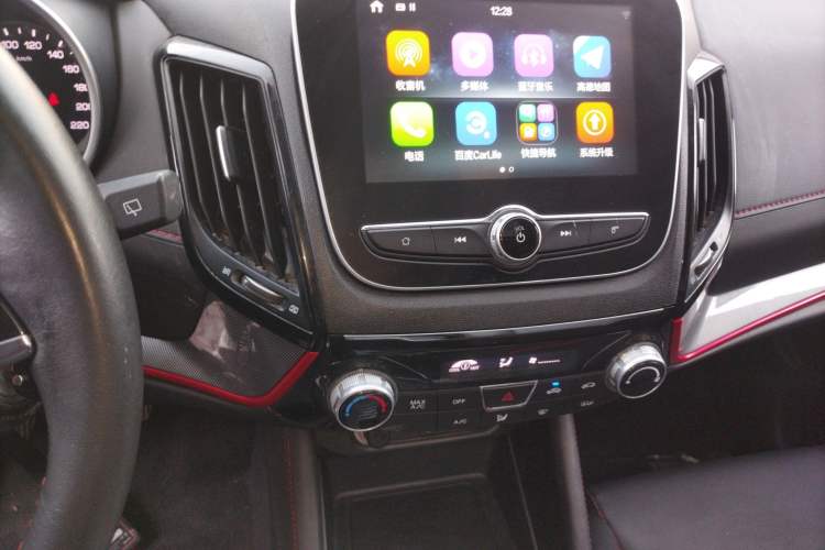 Used Changan CS55 2019 1.5T Manual Colorful Model China VI Standard
