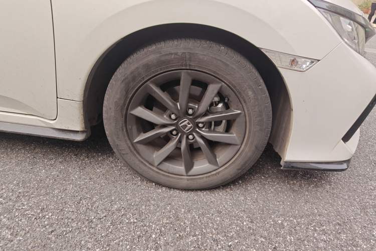 Used Honda Civic 2021 HATCHBACK 220TURBO CVT New Trendsetter Right Front Wheel Hub