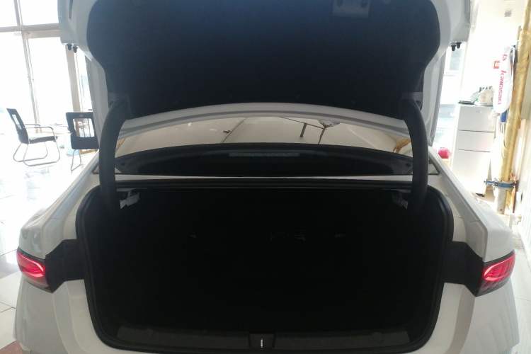 Used BYD Qin PLUS 2025 DM-i Smart Drive 55KM Leading Model Trunk