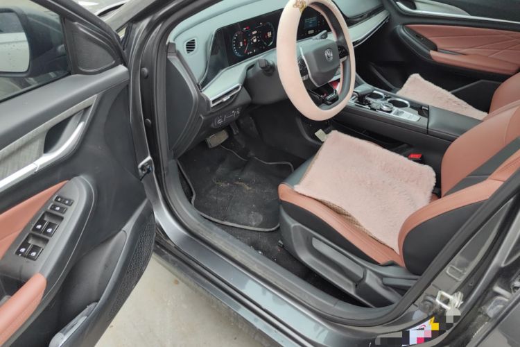 Used Changan Eado 2023 Changan Edition PLUS Blue Whale NE 1.4T GDI DCT Prestige Version
