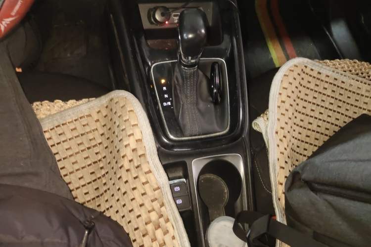 Used Roewe i5 2019 1.5L Automatic 4G Connected Linghao Edition
