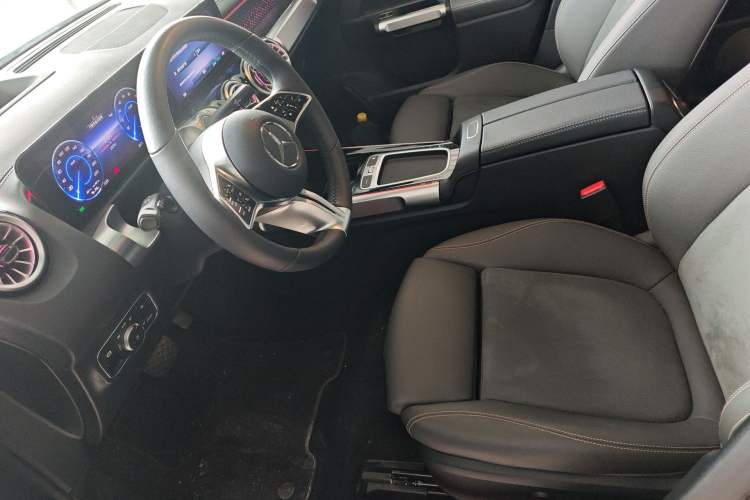 Used Mercedes-Benz EQB 2024 EQB 350 4MATIC Left Front Seat