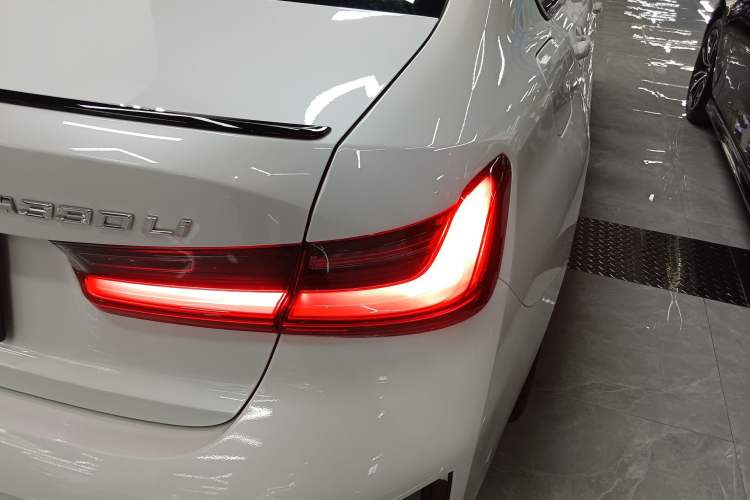 Used BMW 3 Series 2024 330Li M Sport Night Edition Package Right Rear Taillight