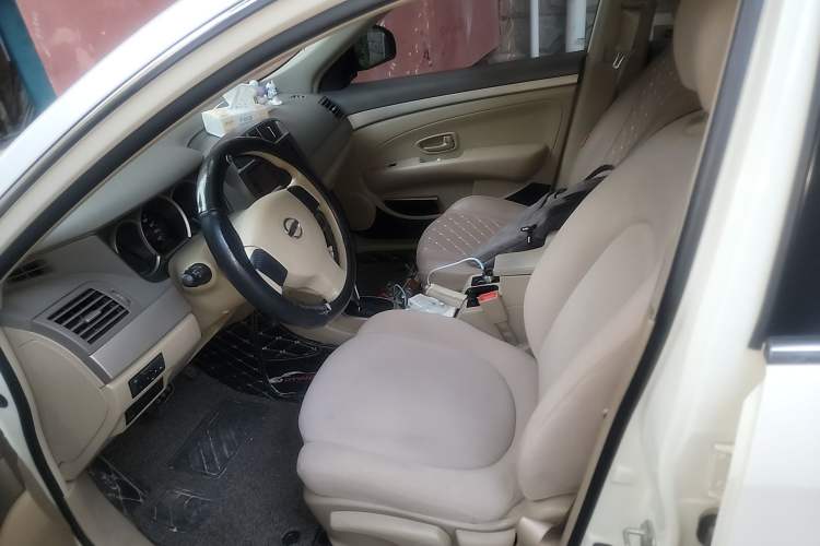 Used Nissan Sylphy 2018 Classic 1.6XE+ CVT Leading Edition Left Front Seat