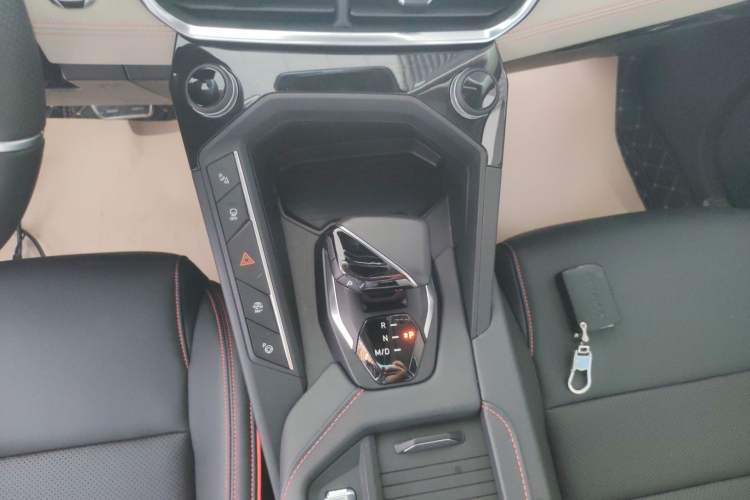 Used Lynk & Co 06 2020 1.5T YAO Halo Gear Lever