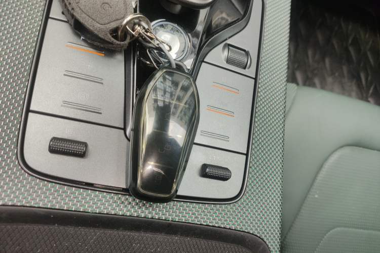 Used BYD Han 2022 EV 610 km All-Wheel-Drive Qianshan Cui Limited Edition
