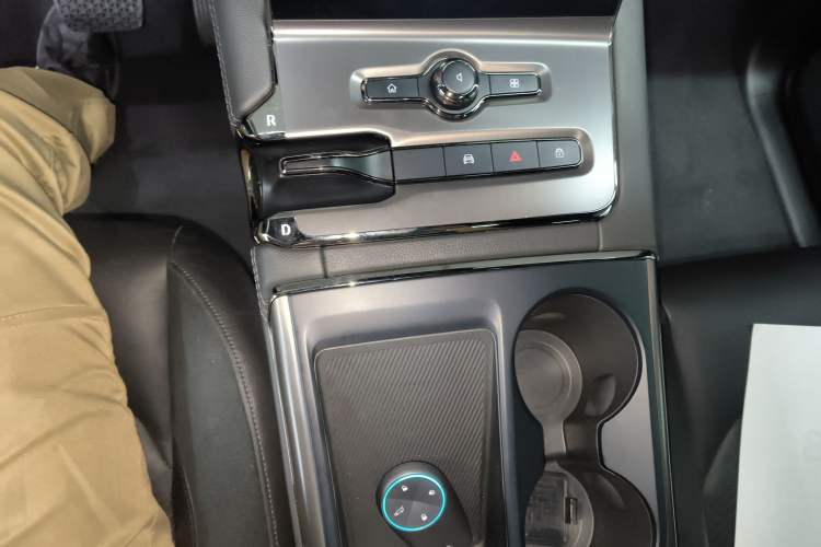 Used Nio ES6 2020 420 km Sport Edition Gear Lever