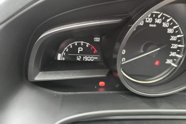 Used Mazda Mazda 3 Axela 2017 Sedan 1.5L Automatic Luxury Model China VI Standard