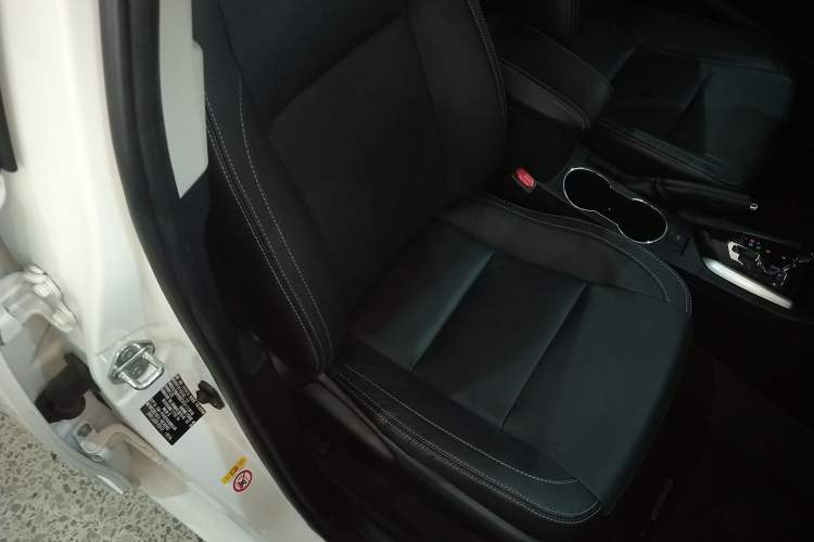 Used Toyota Corolla 2014 1.6L CVT GL-i Leather Edition
