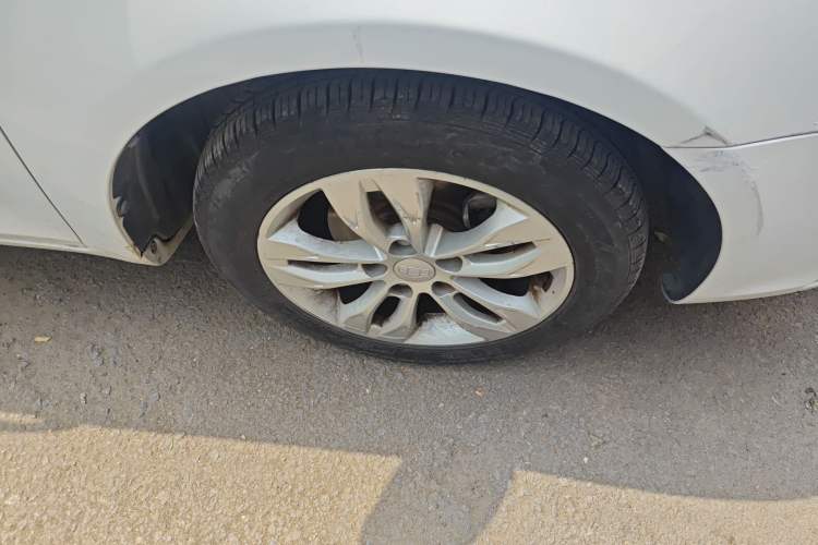 Used Geely Auto Emgrand 2015 Sedan 1.5L Manual - Top Trim Level