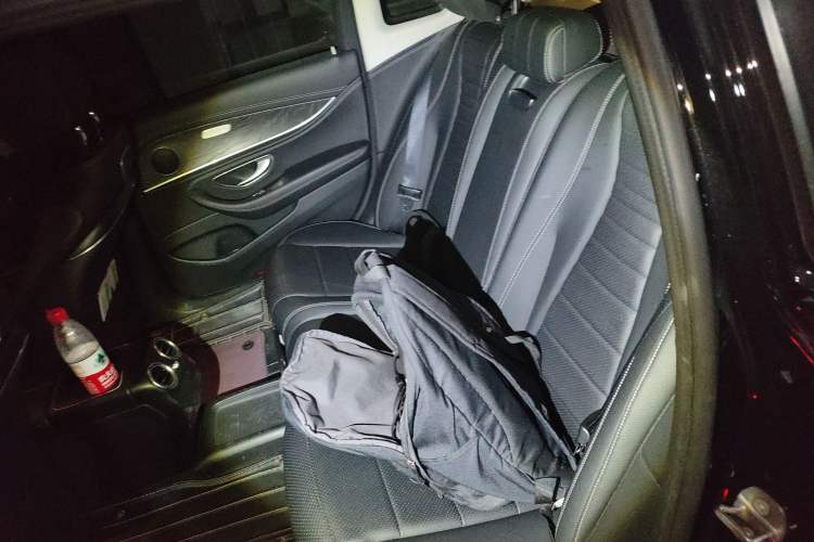 Used Mercedes-Benz E-Class 2016 E 300 L Sporty and Stylish Model