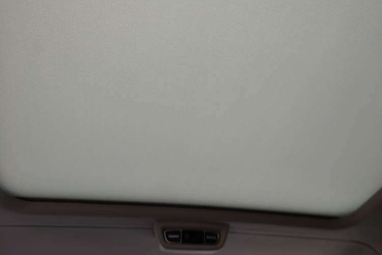 Used Mercedes-Benz V-Class 2018 V 260 Avantgarde Edition China VI