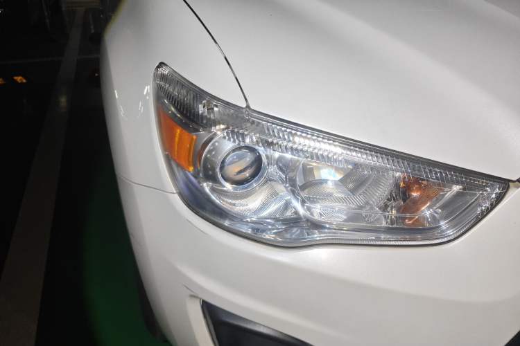 Used Mitsubishi ASX 2015 2.0L CVT Silk Road Commemorative Edition