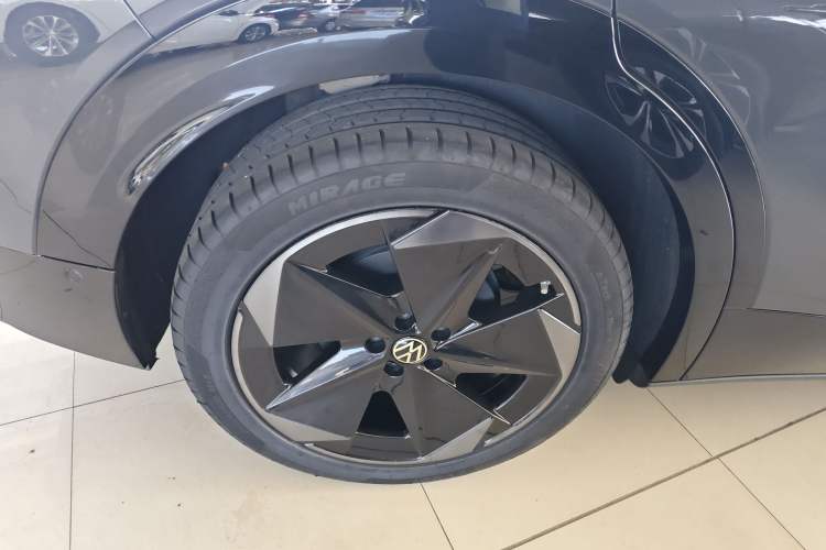 Used Volkswagen ID.UNYX 2024 Pro Long-Range Version