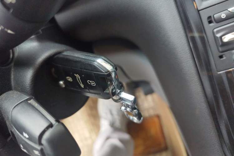 Used Peugeot 3008 2013 1.6THP Automatic Prestige Edition Vehicle Key