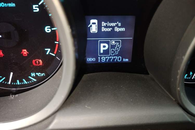 Used Toyota Land Cruiser 2010 4700 Middle East Edition Odometer Close Up