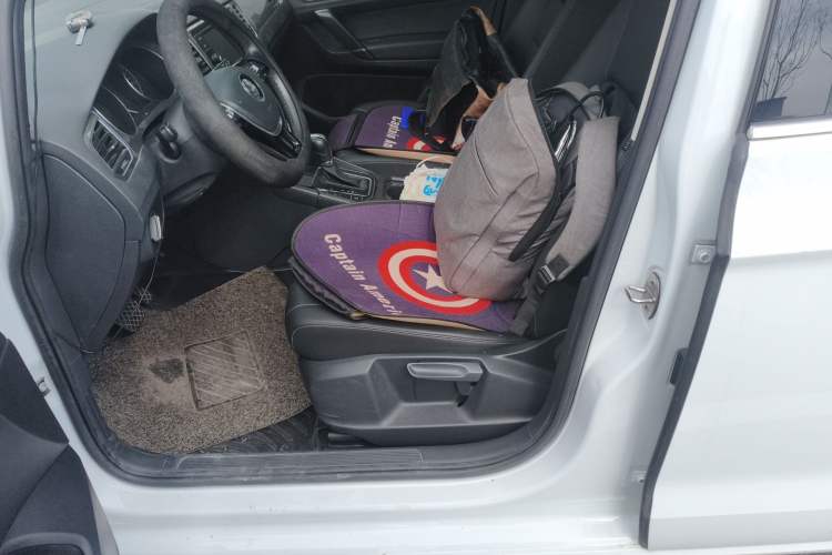 Used Volkswagen Golf Sportsvan 2019 280TSI Automatic Sentinel Model China VI Standard Left Front Seat