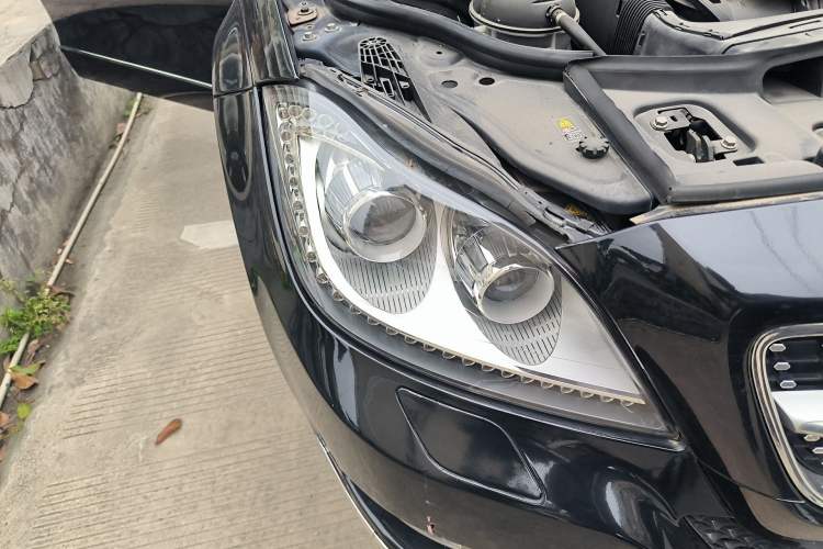 Used Mercedes-Benz CLS 2012 CLS 300 CGI Right Front Headlight