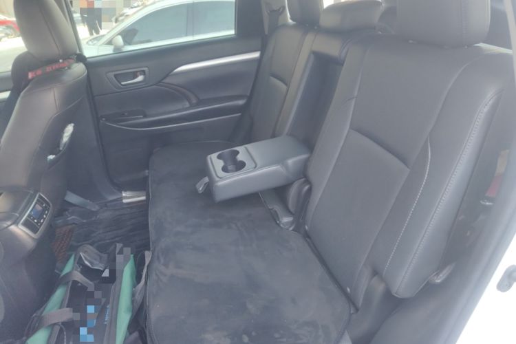 Used Toyota Highlander 2018 2.0T Four-Wheel Drive Luxury Version 7 Seats China VI Standard