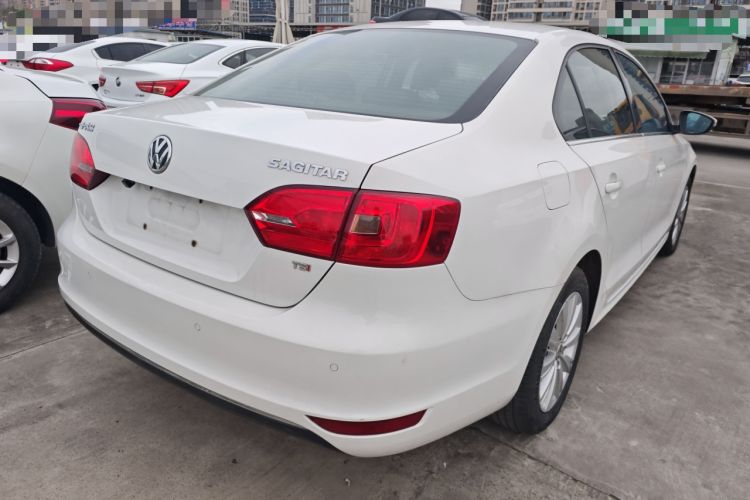 Used Volkswagen Sagitar 2014 1.4TSI Automatic Luxury Model