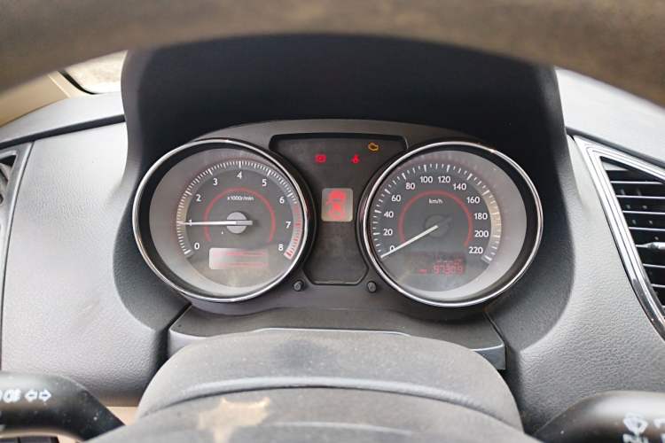 Used Bestune B50 2013 1.6L manual Comfort trim level Instrument Cluster