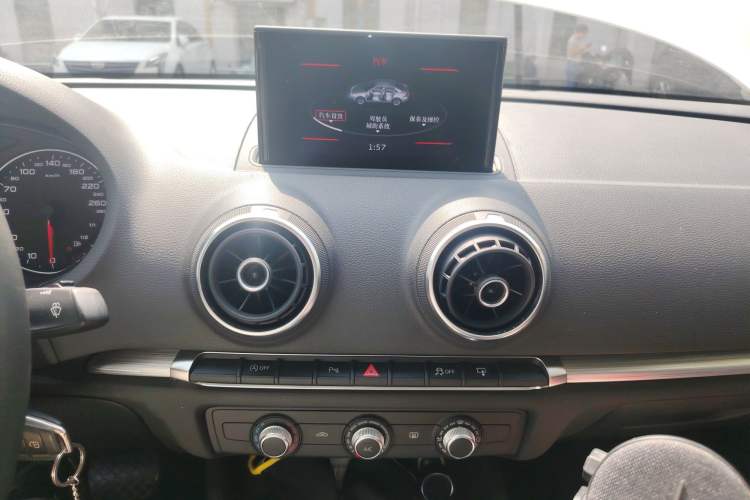 Used Audi A3 2014 Limousine 35 TFSI Automatic Advanced Model
