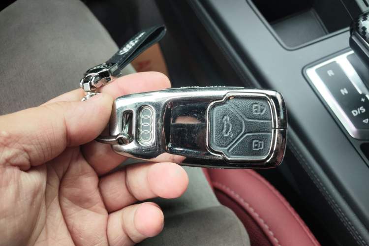 Used Audi A4L 2022 40 TFSI Luxury Dynamic Model
