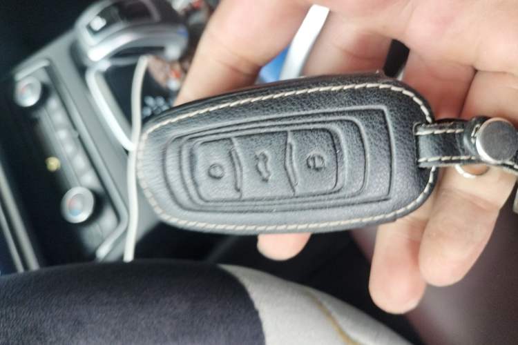 Used Geely Auto Emgrand X7 Sport 2022 1.8TD DCT Zhiya Trim