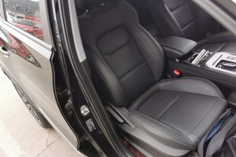 Used Chery Tiggo 8 2022 1.5 TCI Automatic Exclusive Edition 5 Seats Right Front Seat