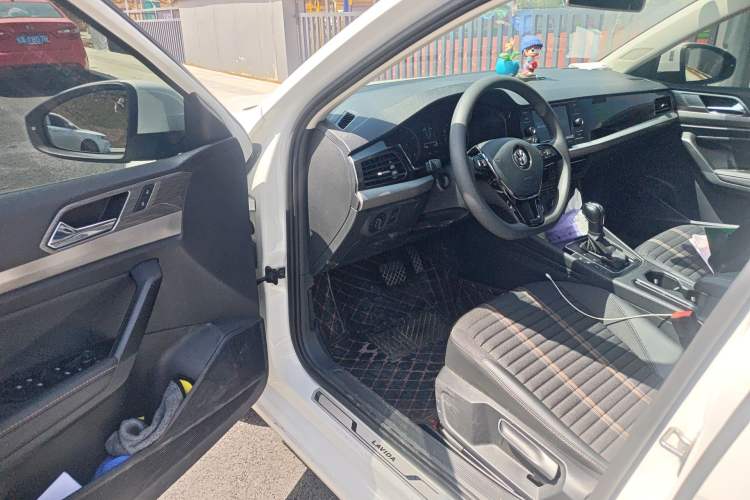 Used Volkswagen Lavida 2019 280TSI DSG Comfort Edition China VI standard Driver Seat