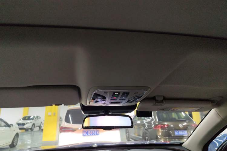 Used Wey VV5 2019 1.5T Two-Wheel Drive Smart Pioneer
