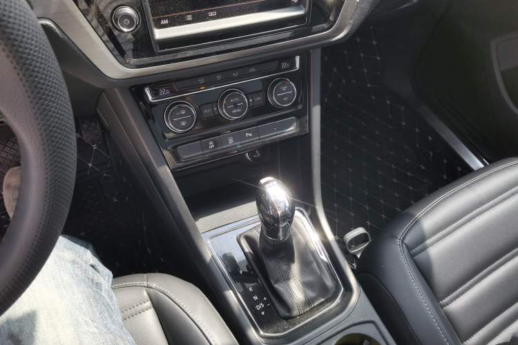 Used Volkswagen Touran 2018 Volkswagen Touran L 280TSI DSG Comfort Edition 7 Seats China V Emission Standard