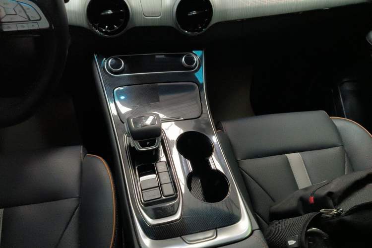 Used FORTHING Yacht 2024 1.5T DCT Guanhai Edition
