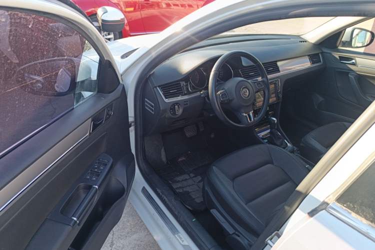 Used Volkswagen Bora 2015 Value Edition 1.6L Automatic Comfort Version
