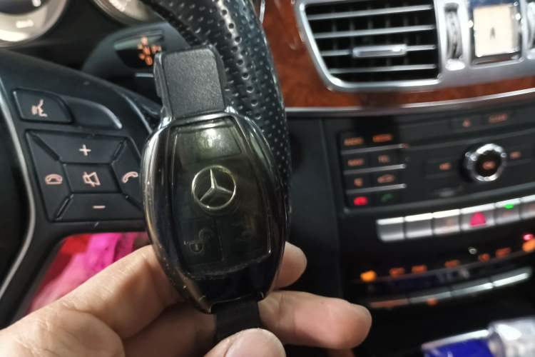 Used Mercedes-Benz E-Class 2015 E 180 L Sport Edition