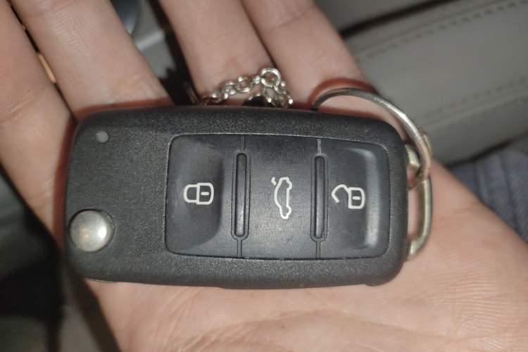 Used Volkswagen Eos 2011 2.0 TSI
