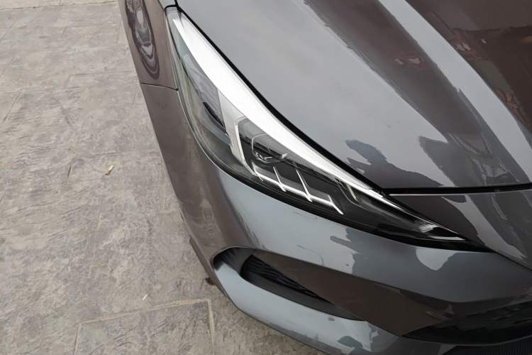 Used MG 5 2021 300TGI DCT Elegant Luxury Edition Right Front Headlight